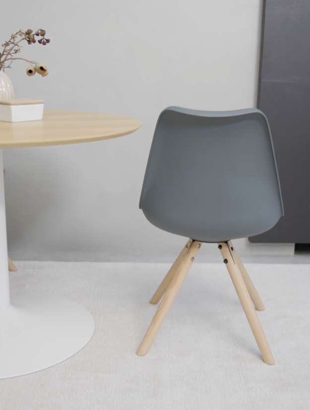 Nordischer Esszimmerstuhl – Dunkelgrau, Kunstleder Sitz, Buche Holzbeine