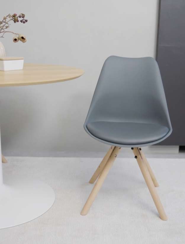 Nordischer Esszimmerstuhl – Dunkelgrau, Kunstleder Sitz, Buche Holzbeine