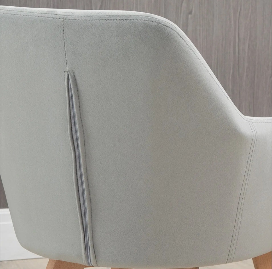 2er Set Armlehnstühle Samt Grau – Holzbeine Natur | Ergonomisch & Bequem