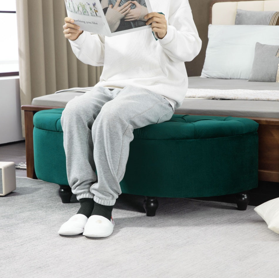 Sitztruhe mit Stauraum in Samtoptik Dunkelgrün – Gepolsterte Aufbewahrungsbank mit Soft-Close Deckel (120 cm)