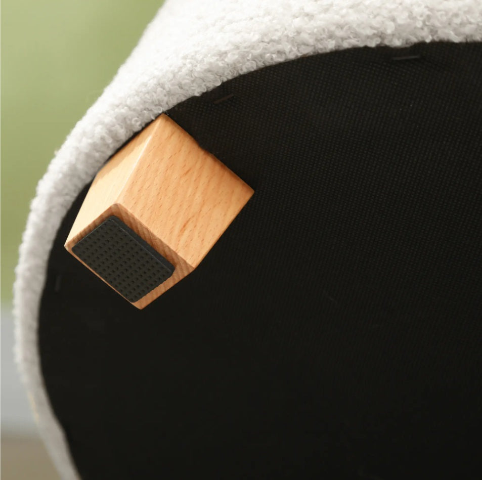 Runder Sitzhocker Weiß mit Stauraum – Knopfgetuftete Ottomane (40,5 L) mit Kiefernholzbeinen