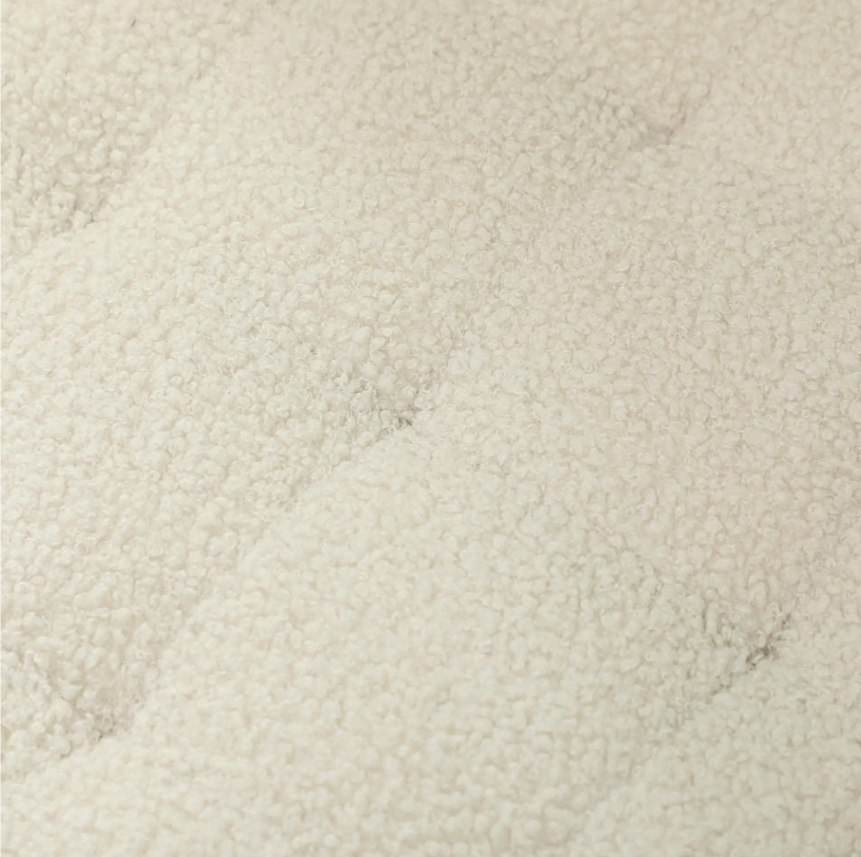 Runder Sitzhocker Cremeweiß mit Stauraum – Knopfgetuftete Ottomane (40,5 L) mit Kiefernholzbeinen