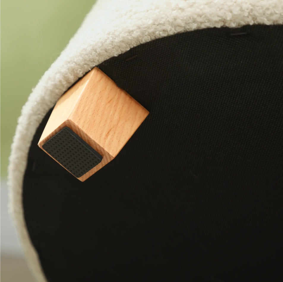 Runder Sitzhocker Cremeweiß mit Stauraum – Knopfgetuftete Ottomane (40,5 L) mit Kiefernholzbeinen