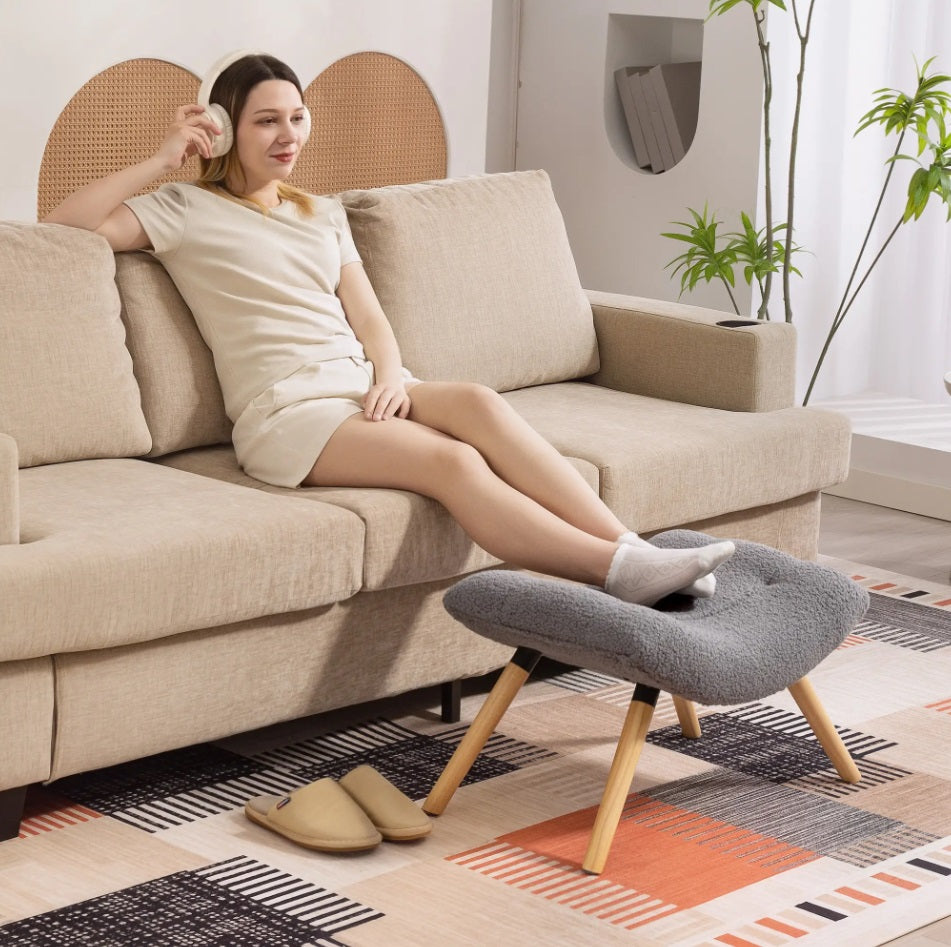 Moderner Fußhocker Dunkelgrau (67 cm) – Geschwungener Sitzhocker mit Fleece-Bezug und Buchenholzbeinen