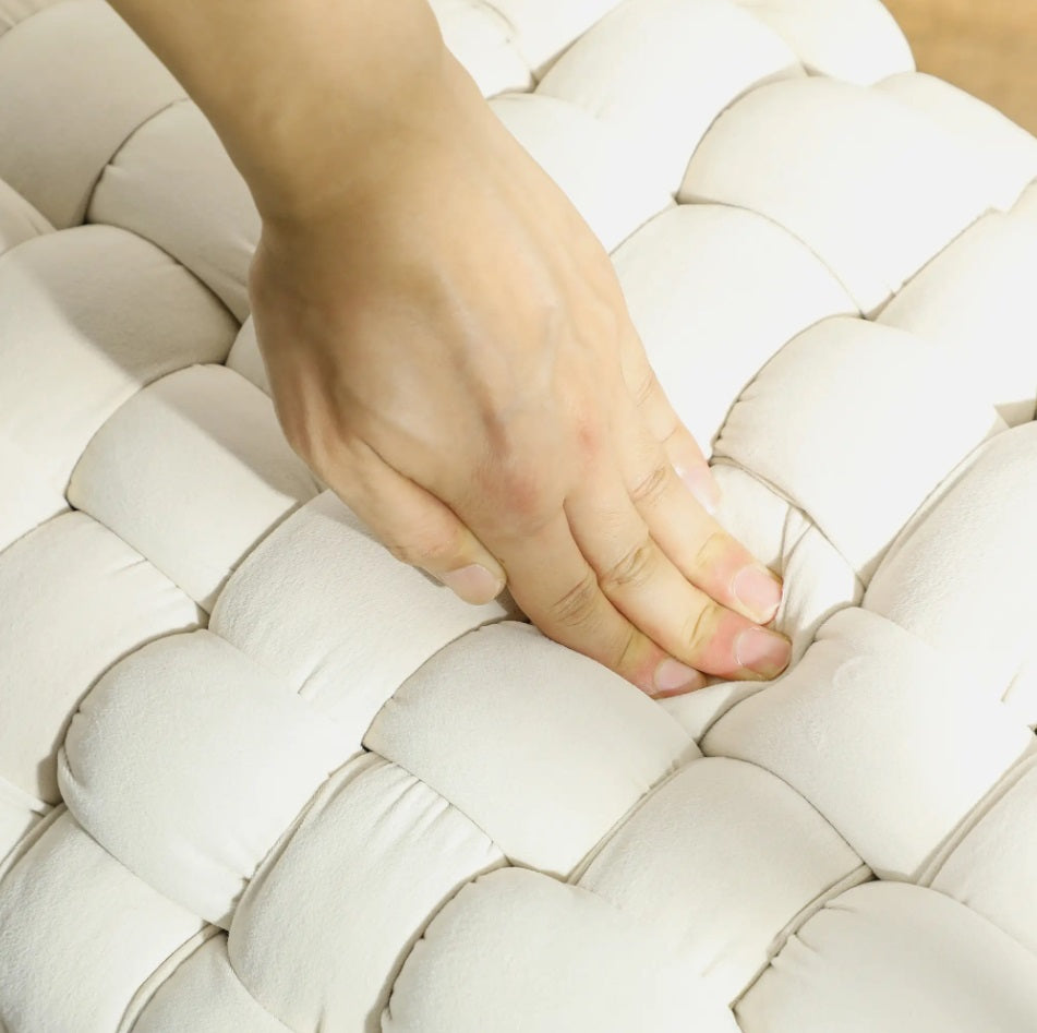 Moderner Sitzhocker Cremeweiß (76 cm) – Polsterhocker in Kreuzgewebter Samtoptik mit Metallbeinen